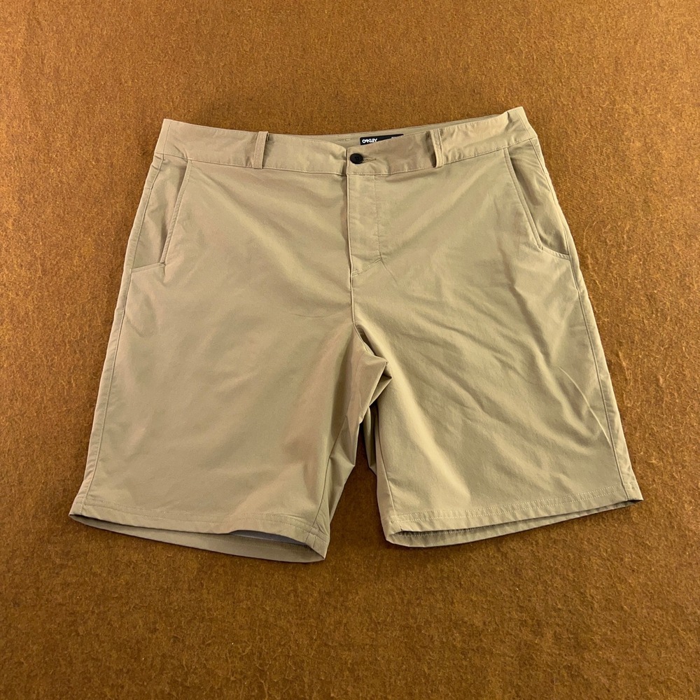 Oakley Mens 38 Tan Regular Fit Stretch Performance Golf Hiking Shorts New